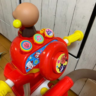 美品 アンパンマン三輪車