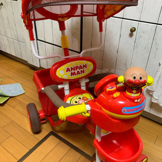 美品 アンパンマン三輪車の画像