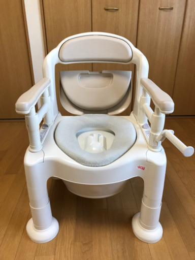 介護用品 ポータブルトイレ （未使用品）