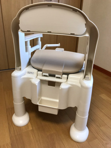 介護用品 ポータブルトイレ （未使用品）