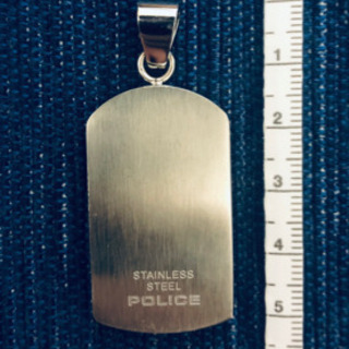 policeネックレスの画像