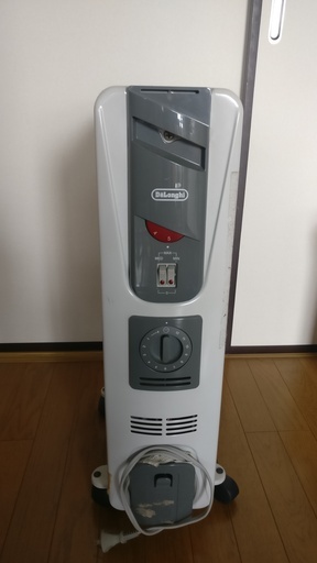 デロンギ　オイルヒーター h110812tc