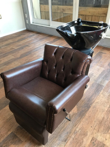 美容室のシャンプー台を欲しい方