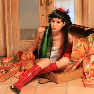 必要な写真を何でも撮影します。 - 地元のお店