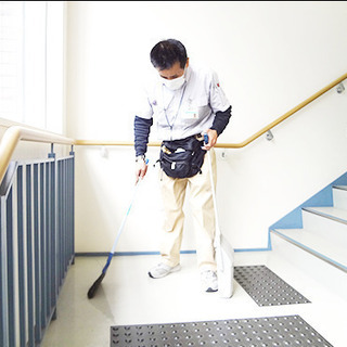 林間学校施設のお掃除の画像