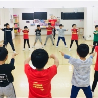 【柏の葉】ちらし配り（KPOPダンスレッスン）、ママさん、夜間、空いた時間大歓迎！給与アップあり！の画像