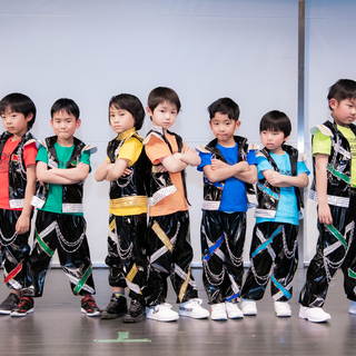 【柏の葉】ちらし配り（KPOPダンスレッスン）、ママさん、夜間、空いた時間大歓迎！給与アップあり！の画像