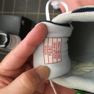 テニスシューズ 中古 24.5cmの画像