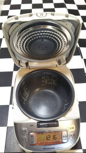【リサイクルサービス八光　田上店　安心の1か月保証　配達・設置OK】パナソニック 5.5合 炊飯器 IH式 ロゼシャンパン SR-HC102-N