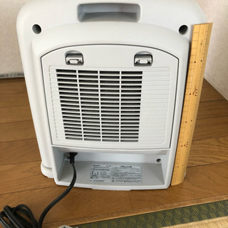 セラミックファンヒーターの画像