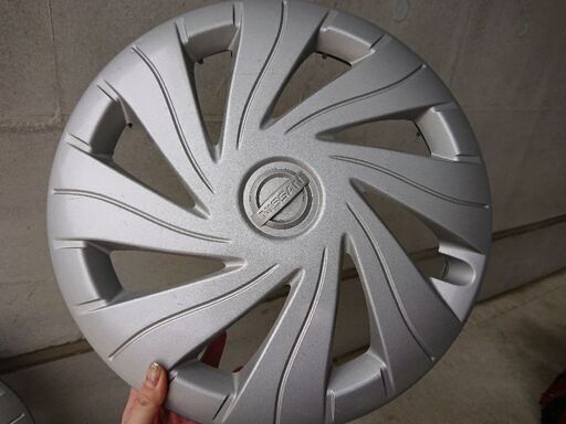 13インチ純正ホイールキャップ(日産モコ) (みぃー) 豊橋のタイヤ