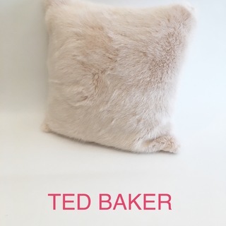 TED BAKER テッドベーカー クッション フェイクファーク...