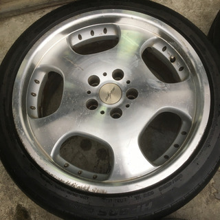 社外18インチホイールの画像