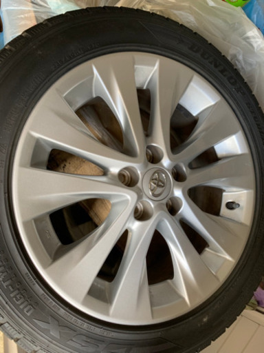 ハリアー スタッドレスタイヤ