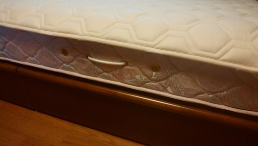 引取限定《宝塚市仁川北》SIMMONSシモンズベッド☆w2050mmxd1260mm xh825mm(超美品)