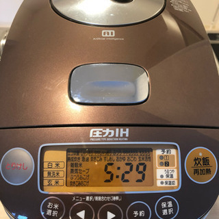 炊飯器 ZOJIRUSHI 象印 圧力IH NP-BB10 5合 家電 ご飯 お米の画像