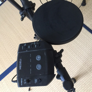 電子ドラムセットの画像