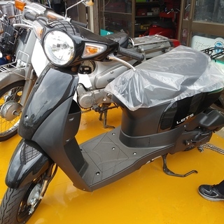 新型　新車　スズキレッツVZ５０L５　ブラック