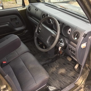 ネイキッド　G　H14年89000ｋカーキ車検無（2年付可）錆無2WDの画像