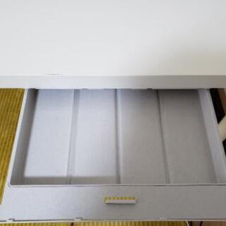 IKEA　机　6/26 引き取り無料の画像
