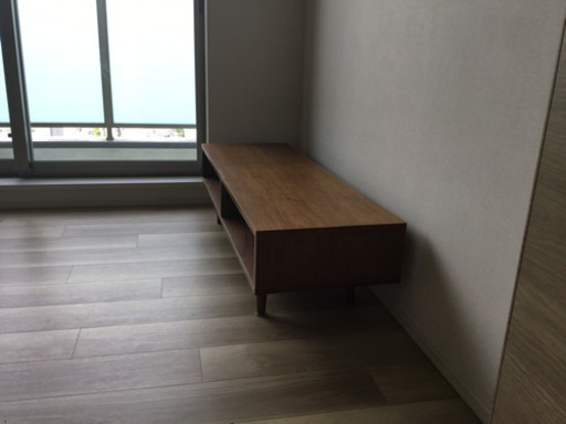 テレビボード