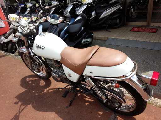 NO.2740　ボルティー (VOLTY)　４サイクル単気筒２５０ｃｃエンジン　ホワイト　☆彡