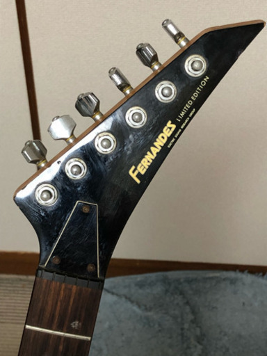 ノイズ修理済フェルナンデス 布袋モデルラインなし 小キズあり