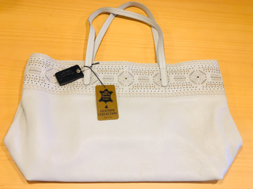 イタリア高級ブランドバッグ（本革100%使用）