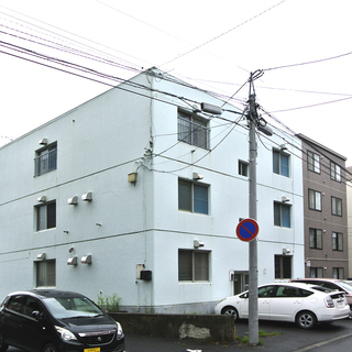 平岸駅徒歩5分　2LDK　1F　入居者募集