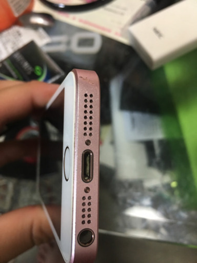 ⚠️7/6まで取り置き中です。iPhone SE 64g SoftBank