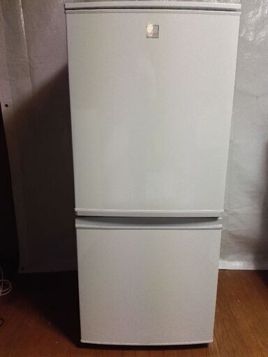 SHARP SJ-14E5-KW 137L 2ドアノンフロン冷蔵庫 ホワイト 18年製 配送無料