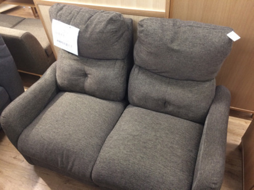 電動リクライニングソファー売ります。