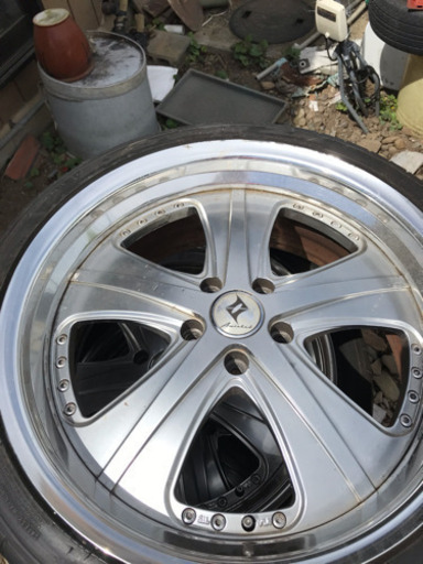 ノーマルタイヤ