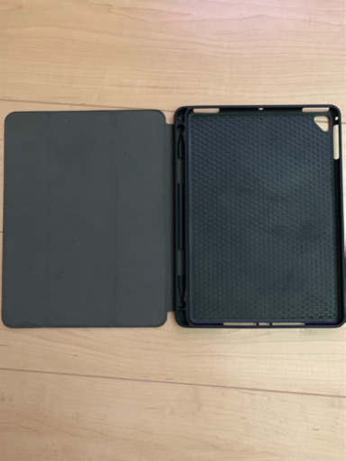 【現行品】iPad9.7 128GB 第6世代 カバー、ガラスフィルム付