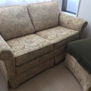 アンティークソファの画像