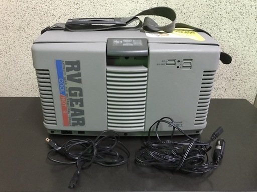 RV GEAR ポータブル 冷温庫 ERV723 氷保存可 車中泊に最適 訳あり RV