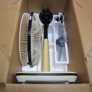 扇風機(組み立て式)の画像