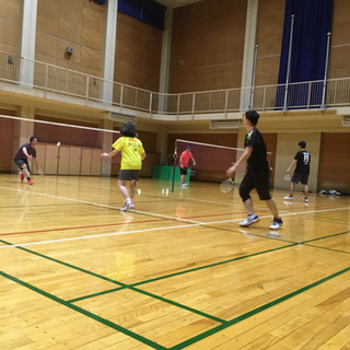 みんなで楽しくバドミントンしましょう！ - 江戸川区