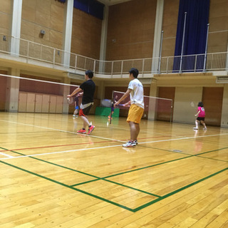 みんなで楽しくバドミントンしましょう！ − 東京都