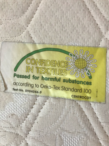 高級シングルベッド(無印、マニフレックス)