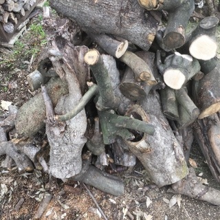 薪差し上げます、桜の木、樫の木、他広葉樹ミックスの画像