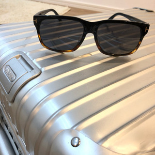 美品！トムフォードのサングラスの画像