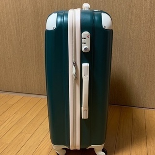 未使用キャリーケース、スーツケース、ハードケースの画像