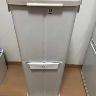 ゴミ箱差し上げます