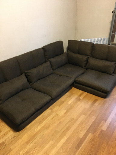 リクライニングローソファ