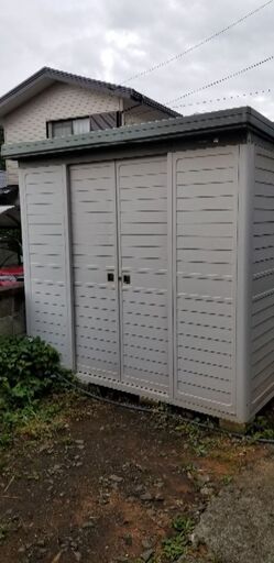 お値下げしました。ヨド物置