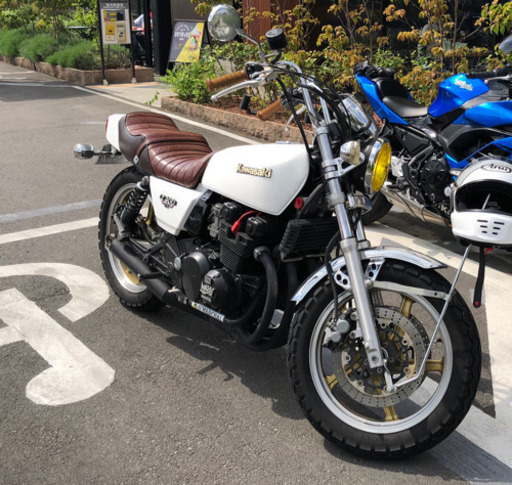 KAWASAKI ゼファー400 FX仕様