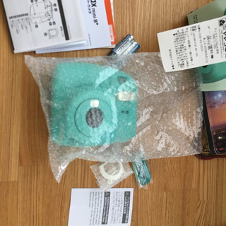 チェキ instax8mini+ ミント 6/22に入手の新品！の画像
