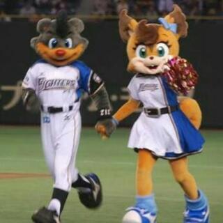 07/20(土)　札幌ドームでファイターズをまったり観戦　ユニ配布あり