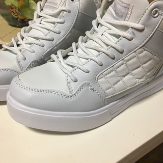 ❣️ハイカットスニーカーになります❣️